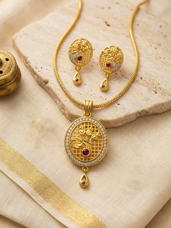 Gold_Brass_Premium_&_Fancy_Design_Pendant_Set_For_Women_&_Girl