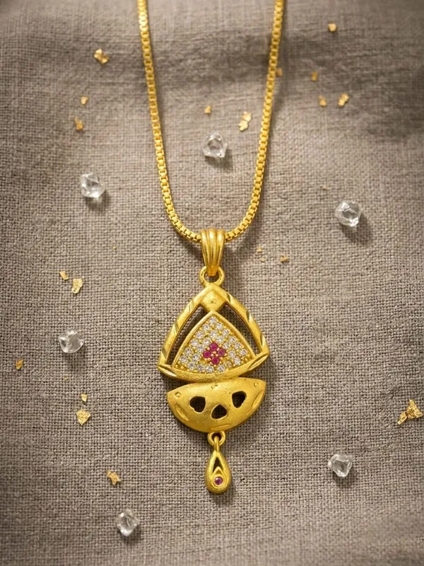 Gold_Brass_Premium_&_Fancy_Design_Pendant_Set_For_Women_&_Girl