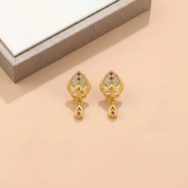 Gold_Brass_Premium_&_Fancy_Design_Pendant_Set_For_Women_&_Girl