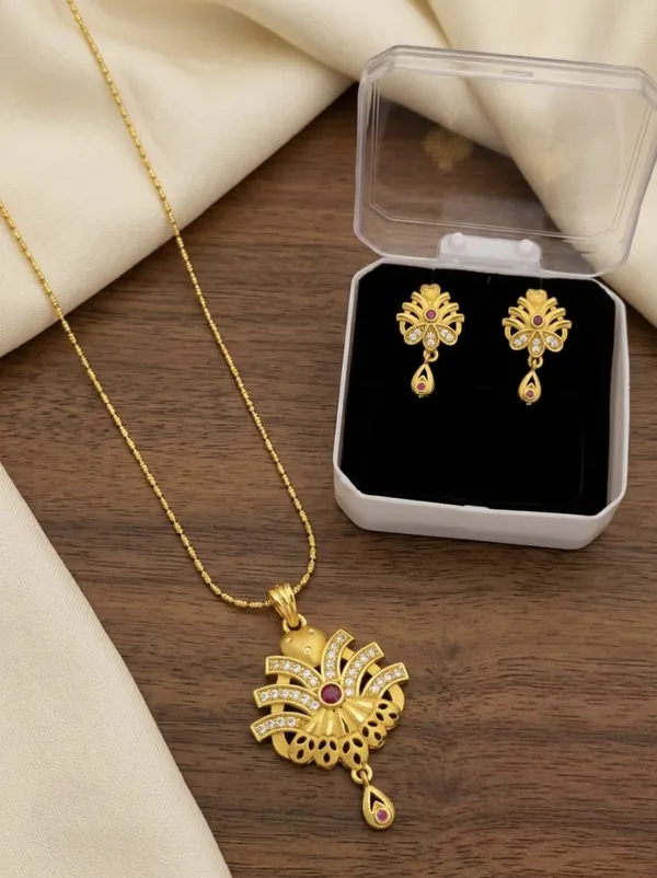 Gold_Brass_Premium_&_Fancy_Design_Pendant_Set_For_Women_&_Girl