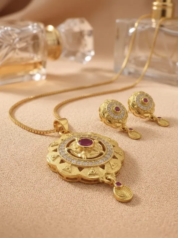 Gold_Brass_Premium_&_Fancy_Design_Pendant_Set_For_Women_&_Girl
