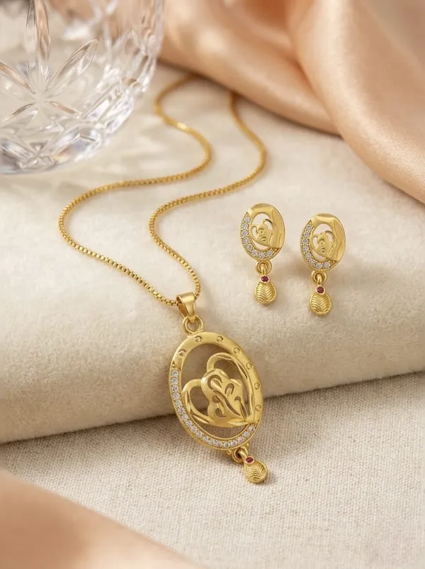 Gold_Brass_Premium_&_Fancy_Design_Pendant_Set_For_Women_&_Girl