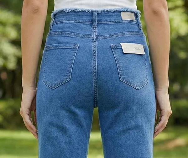 Mid_Blue_Denim_Raw_Hem_Straight_Leg_Jeans_For_Women