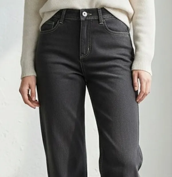 Grey_Denim_Shadow_Straight_Fit_Jeans_For_Women