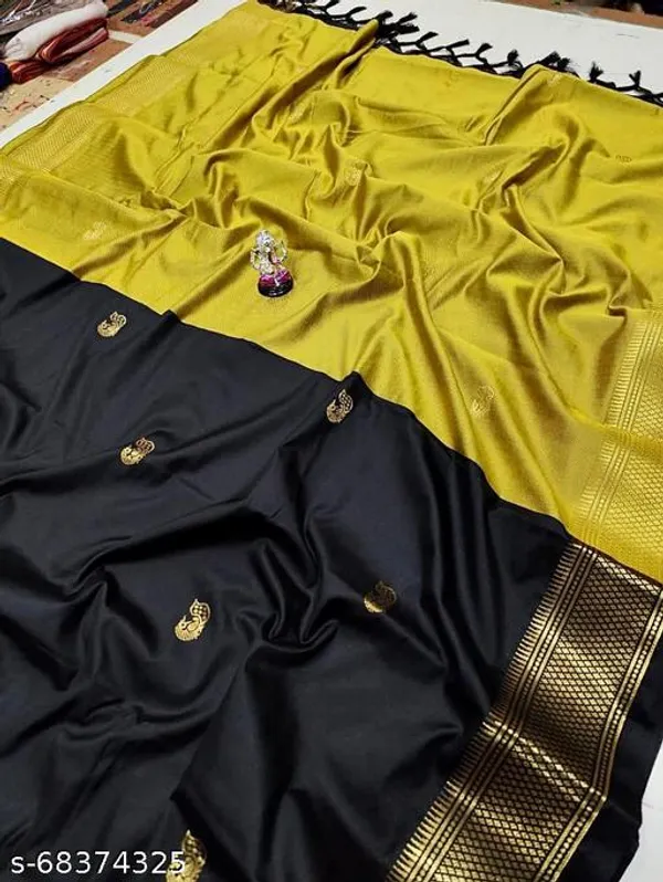 Black_Cotton_Silk_Traditional_Saree_With_Running_Blouse_For_Women