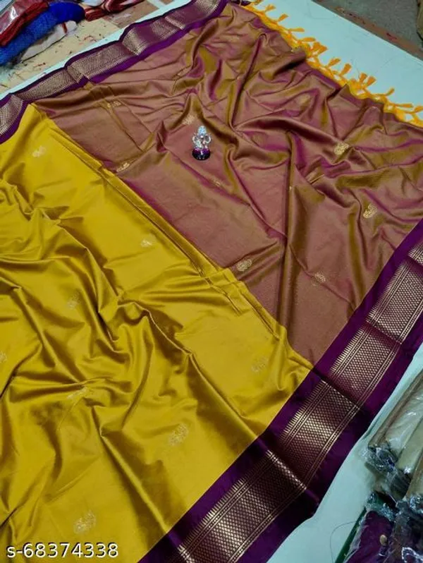 Olive_Green_Cotton_Silk_Traditional_Saree_With_Running_Blouse_For_Women