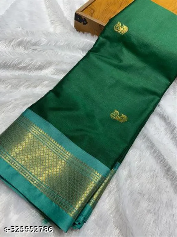Dark_Green_Cotton_Silk_Traditional_Saree_With_Running_Blouse_For_Women