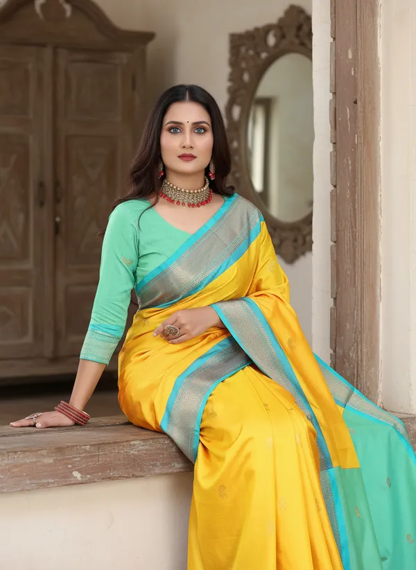 Yellow_Cotton_Silk_Traditional_Saree_With_Running_Blouse_For_Women