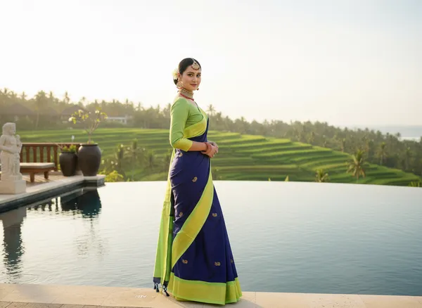Navy_Blue_Cotton_Silk_Traditional_Saree_With_Running_Blouse_For_Women