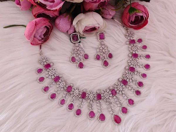 Pink_Ruby_&_Diamond_Studded_Necklace_Set_With_Matching_Earrings