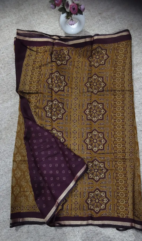 Traditional_Mustard_Yellow_&_Wine_Colour_Saree_With_Blouse