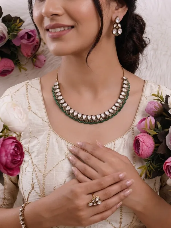 Green-_Kundan_Studded_Jewelry_Set