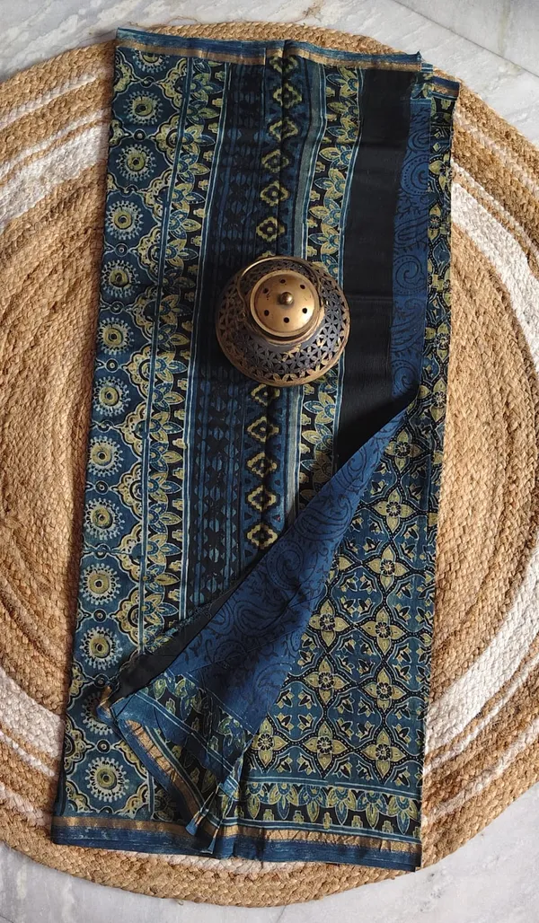 Traditional_Ajrak_Handblock_Chanderi_Saree_With_Zari_Border