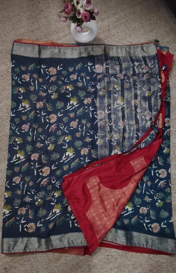 Navy_Blue_Floral_Print_Georgette_Saree_With_Red_Colour_Blouse_With_Zari