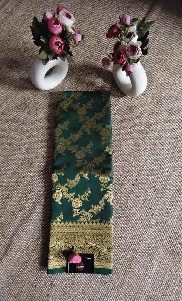 Green_Banarsi_Silk_Saree_With_Blouse