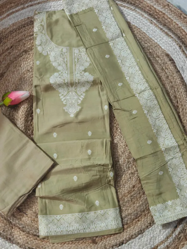 Pure_Muslin_Unstitched_Suit_Material_With_Elegant_Embroidery