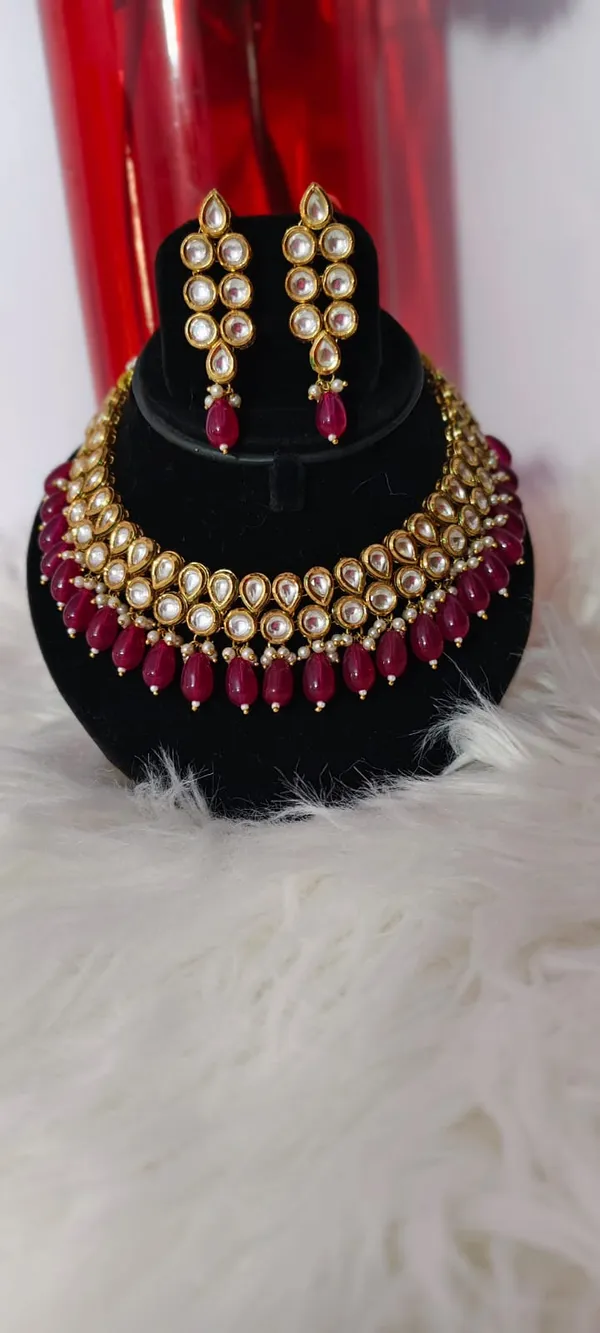Traditional_Kundan_Polki_Necklace_Set_With_Ruby