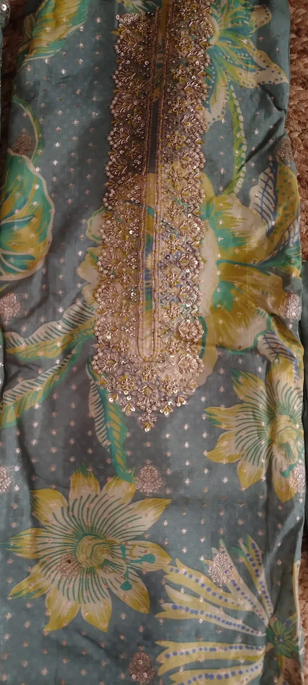Sage_Green_Floral_Crepe_Suit_Set