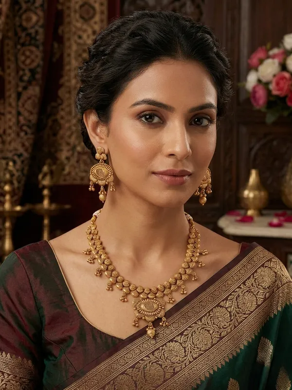 Traditional_Antique_Gold_Plated_Necklace_Set_With_Intricate_Detailing