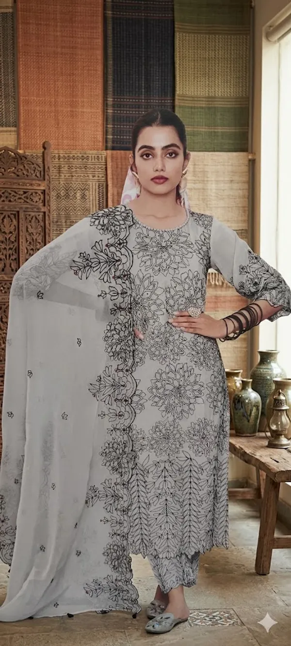 Pure_Muslin_Full_Embroiderd_Unstitched_Suit_Material_With_Organza_Dupatta