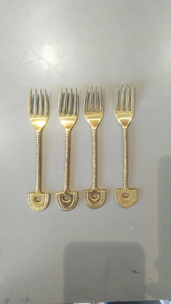 Brass_Fork_Set_(_Set_Of_4_)
