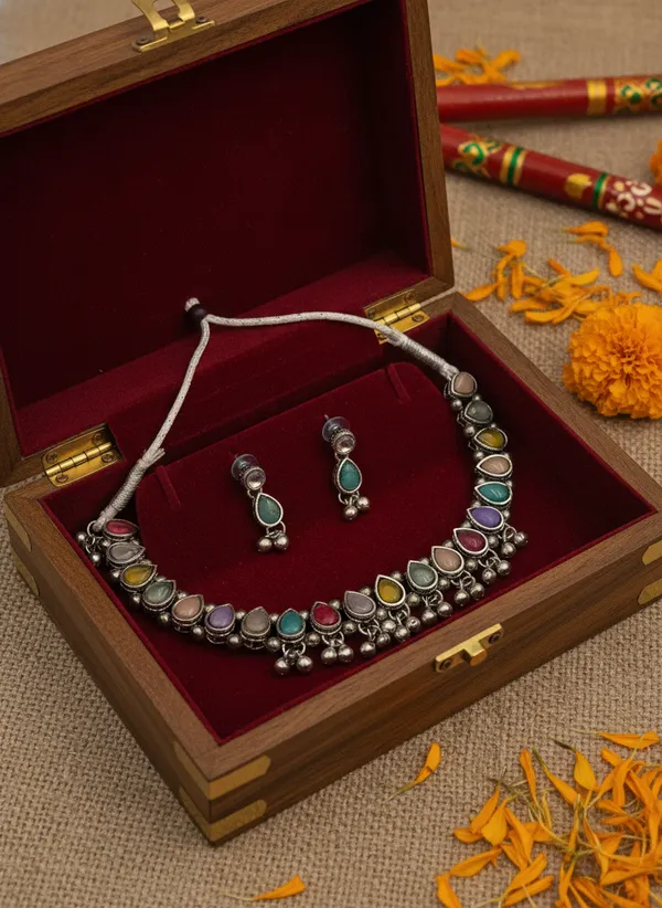 Multicolour_Oxidised_Finish_Necklace_Set_for_Women