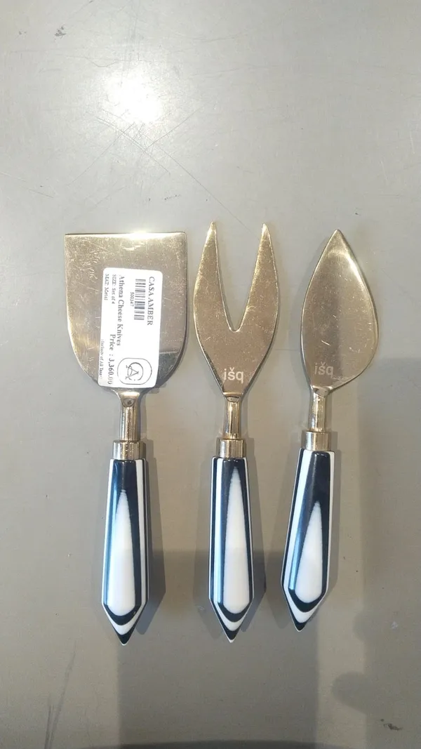 Silver_Cheese_Knife_Set_(_Set_Of_3_)