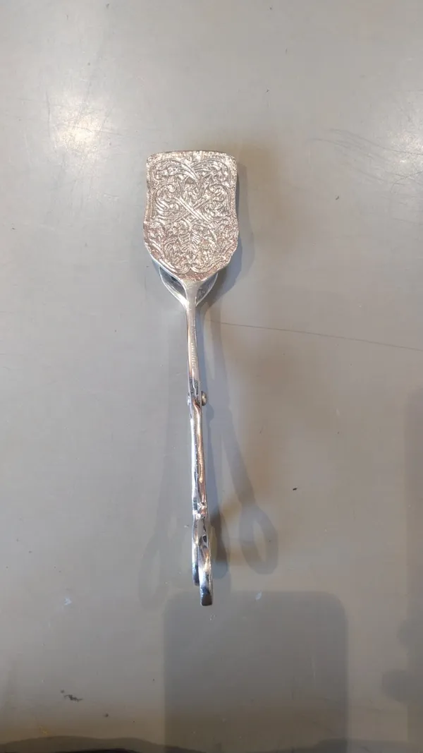 Silver_Coated_Serving_Tong