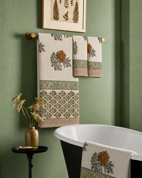 Marigold_Premium_Waffle_Cotton_Towel_Set_of_3_|_1_Bath_Towel_&_2_Hand_Towels