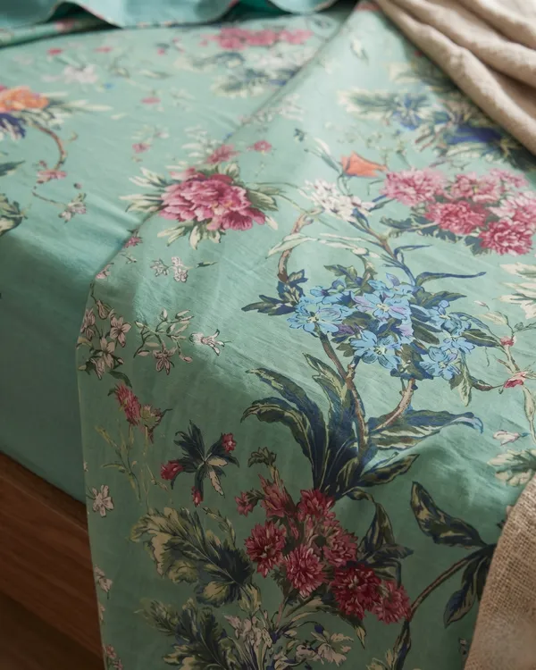Premium_Mint_Green_Floral_Bedsheet_Set_with_2_Pillow_Covers_|_Elegant_Printed_Bedding_Set_for_Bedroom