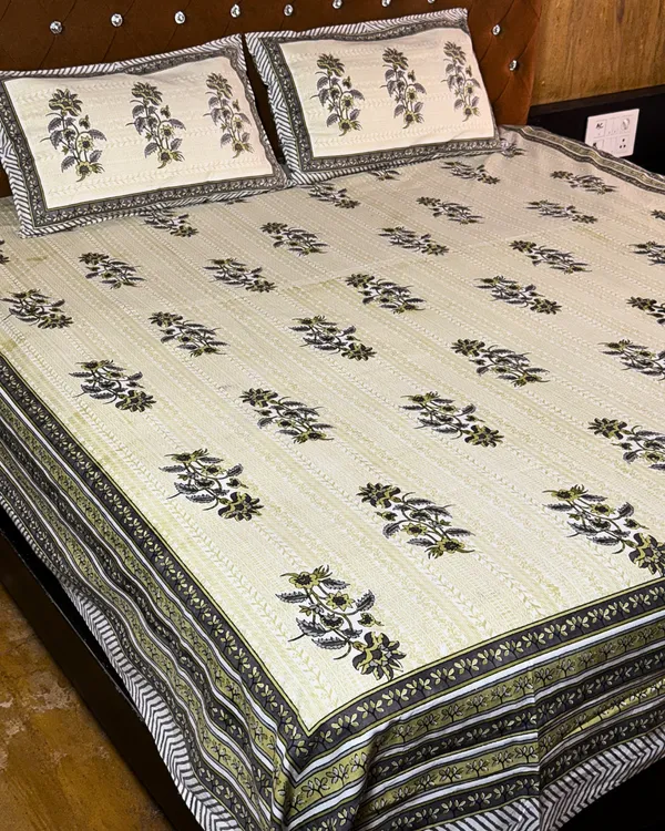 Beige_Floral_Cotton_Bedsheet_Set_with_2_Pillow_Covers_|_Elegant_Printed_Double_Bed_Bedsheet