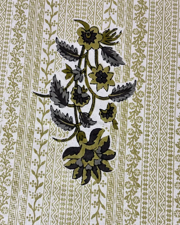 Beige_Floral_Cotton_Bedsheet_Set_with_2_Pillow_Covers_|_Elegant_Printed_Double_Bed_Bedsheet