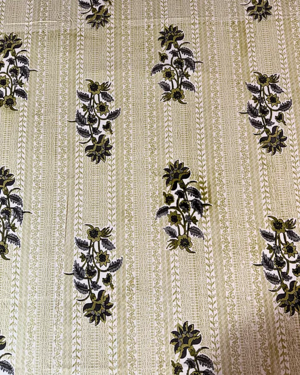 Beige_Floral_Cotton_Bedsheet_Set_with_2_Pillow_Covers_|_Elegant_Printed_Double_Bed_Bedsheet