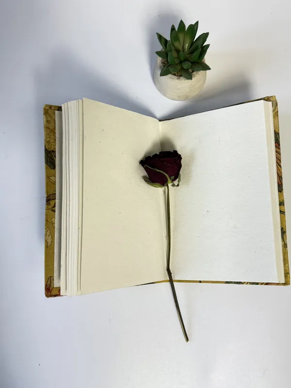 Floral_Handmade_Cotton_Fabric_Cover_Diary_–_Eco-Friendly_Handmade_Paper_Journal_Notebook_for_Writing_&_Gifting