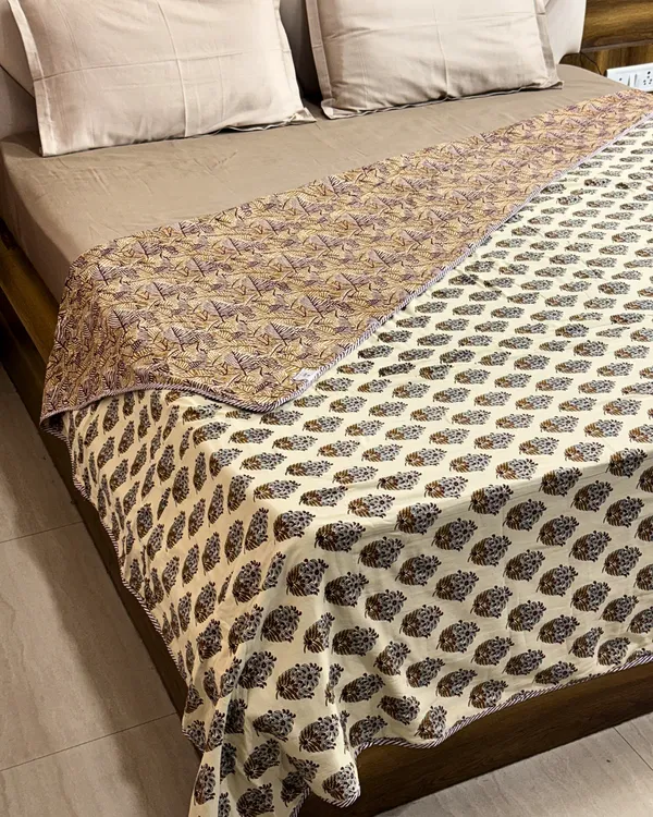 Hand_Block_Print_Double_Bed_AC_Dohar_Blanket_–_Reversible_Lightweight_Cotton_Summer_Quilt_with_Traditional_Floral_Motif