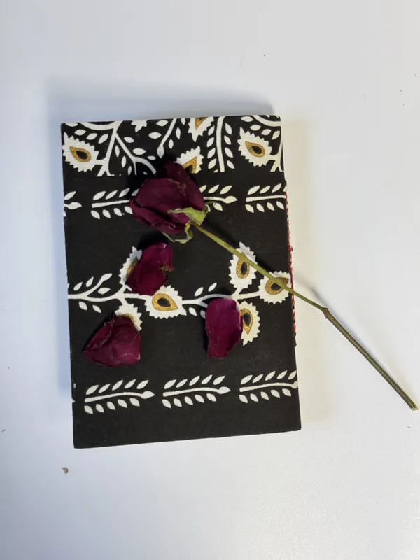 Handmade_Cotton_Fabric_Cover_Diary_–_Aesthetic_Cloth_Bound_Journal_|_Eco-Friendly_Notebook_for_Writing,_Sketching_&_Gifting