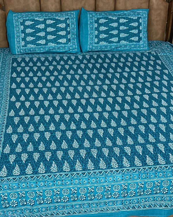Jaipur_Teal_Gulmohar_Queen_Size_Bedsheet_And_Two_Pillow_Covers_90_X_100