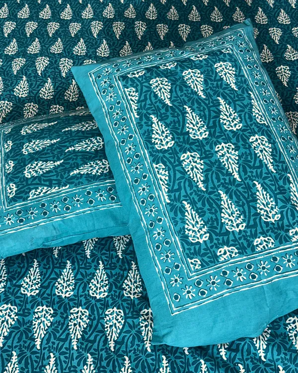 Jaipur_Teal_Gulmohar_Queen_Size_Bedsheet_And_Two_Pillow_Covers_90_X_100