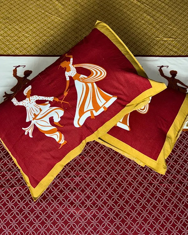 Maharaja_Royal_Folk_Dance_Pure_Cotton_King_Size_Bedsheet_And_Two_Pillow_Covers_(120X120_Inches)