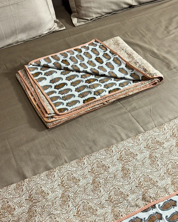 Paisley_Bloom_Cotton_AC_Dohar_for_Single_Bed_–_Reversible_Lightweight_Summer_Blanket_(Pair_Pack)