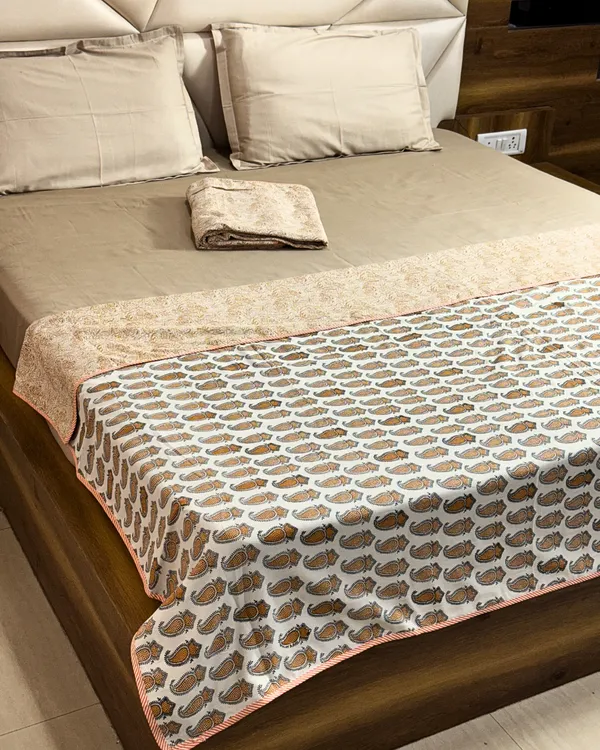 Paisley_Bloom_Cotton_AC_Dohar_for_Single_Bed_–_Reversible_Lightweight_Summer_Blanket_(Pair_Pack)