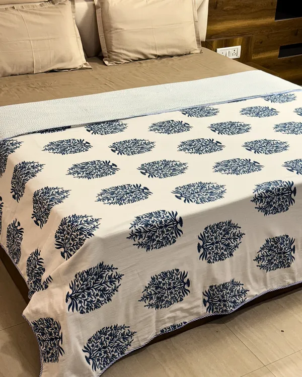 Premium_Double_Bed_AC_Dohar_Blanket_Pair_|_Reversible_Blue_Floral_Lightweight_Summer_Blanket_Set