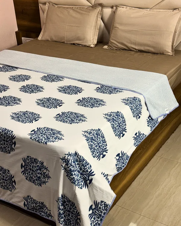 Premium_Double_Bed_AC_Dohar_Blanket_Pair_|_Reversible_Blue_Floral_Lightweight_Summer_Blanket_Set