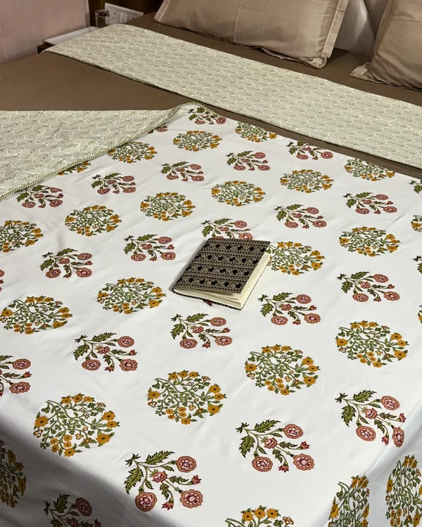 Premium_Floral_Single_Bed_AC_Dohar_Blanket_Pair_|_Soft_Lightweight_Reversible_Summer_Blanket_Set