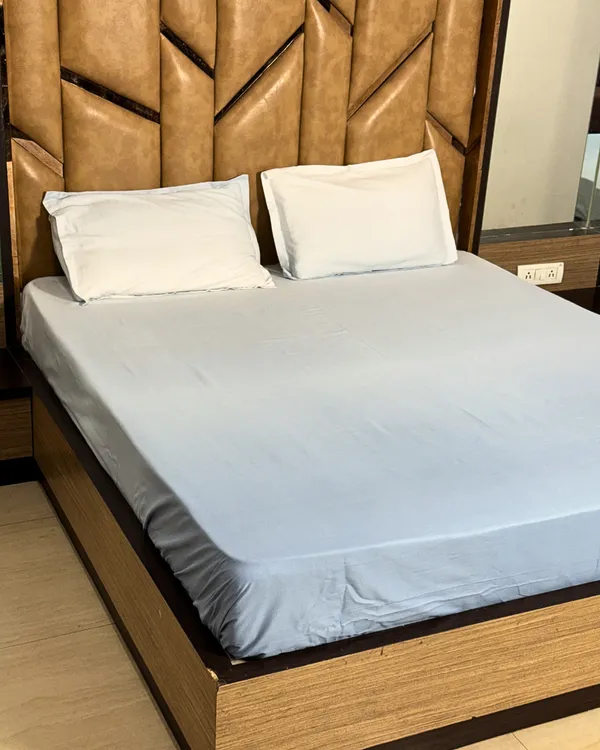 Premium_Light_Blue_Bedsheet_Set_with_2_Pillow_Covers_|_Soft_&_Elegant_Bedding_Set_for_Bedroom