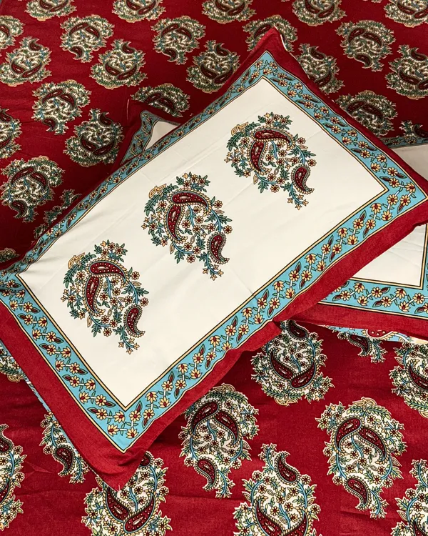 Royal_Paisley_Printed_Bedsheet_Set_with_2_Pillow_Covers_|_Premium_Maroon_Cotton_Feel_Bed_Sheet