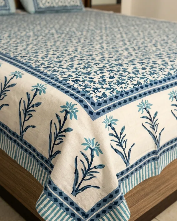 Jaipur_Indigo_Vana_Queen_Size_Bedsheet_And_Two_Pillow_Covers_90_X_100