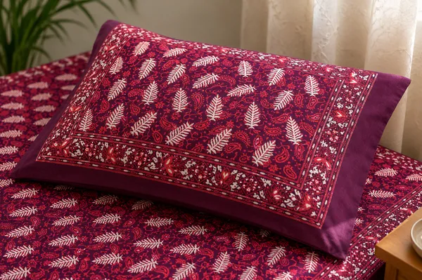 Maroon_Paisley_Printed_Single_Bedsheet_with_Pillow_Cover_–_60_x_90_Inch