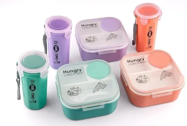 Hungry_Lunch_Box_(Plastic)