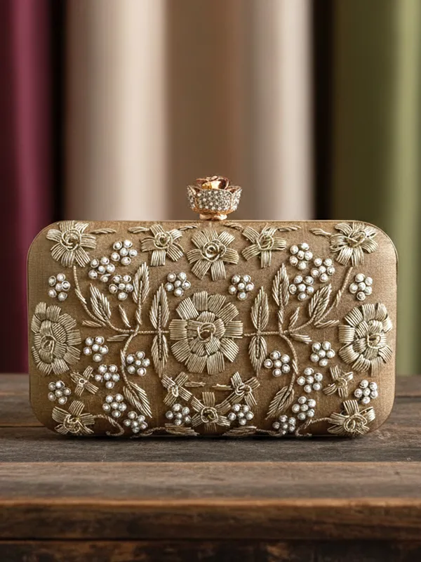 Gold_Polyurethane_Clutch_For_Women